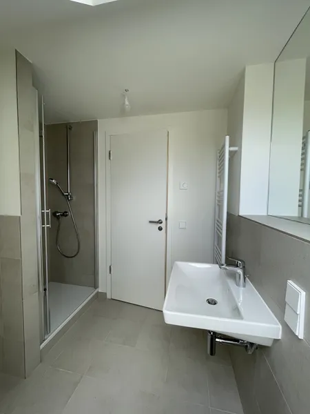 Zweizimmerwohnung mit Dachbalkon und Fußbodenheizung — photo 1